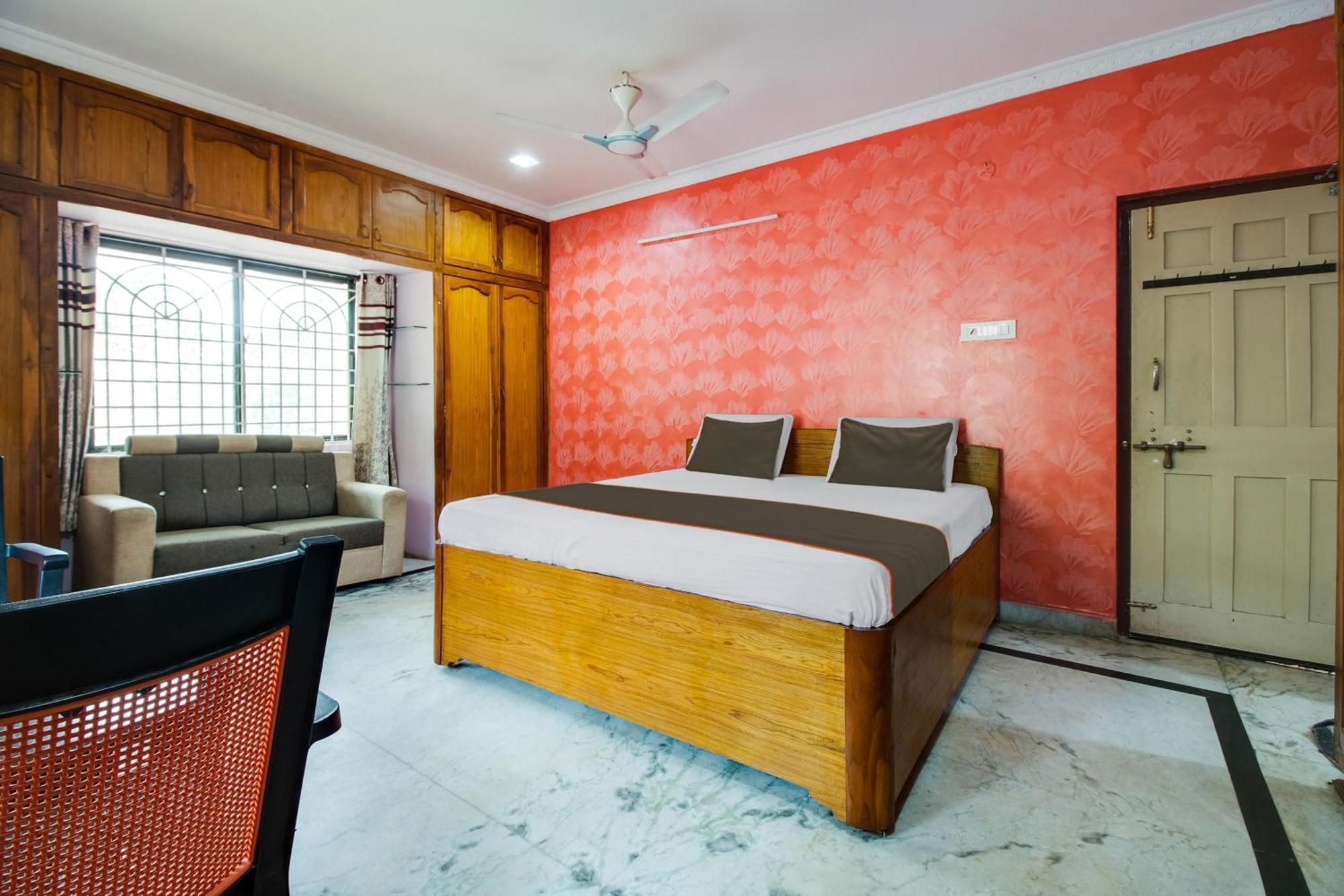 Collection O Palm Exotica Hotel Visákhapatnam Kültér fotó